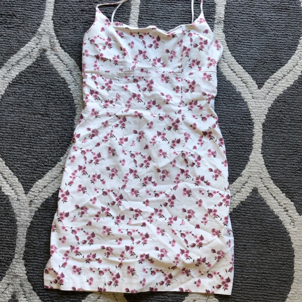White flower mini dress
